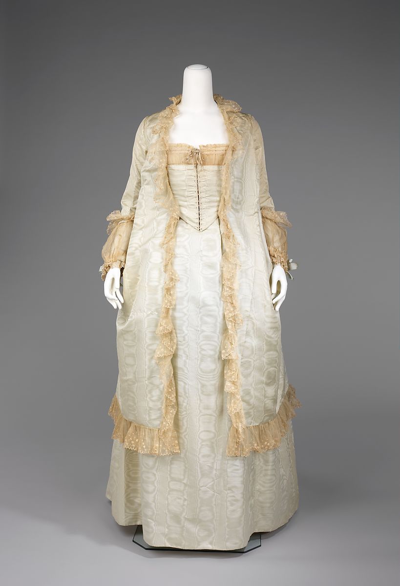 Женские платья 19 века